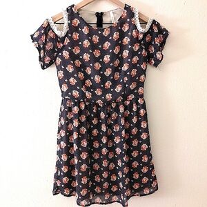 Peppermint Brand Floral Cold Shoulder Mini Dress size Small